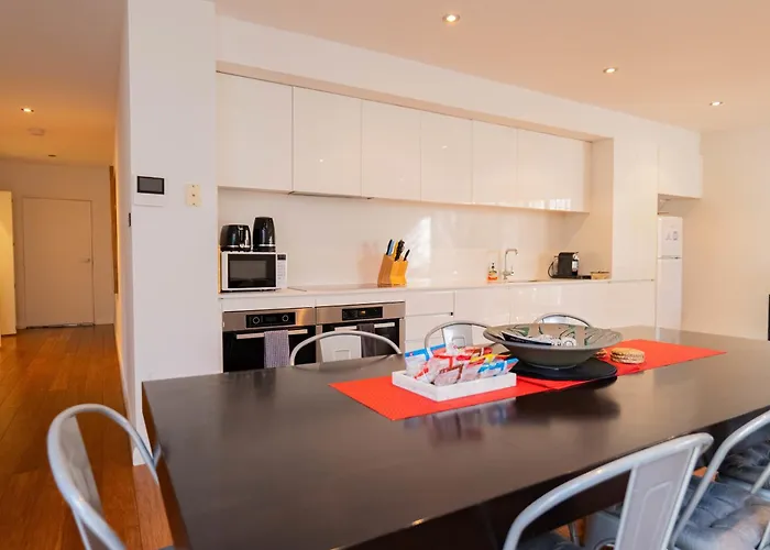 Large Executive 3 Bedroom