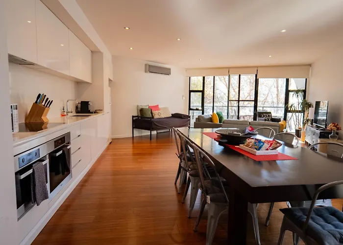 Large Executive 3 Bedroom