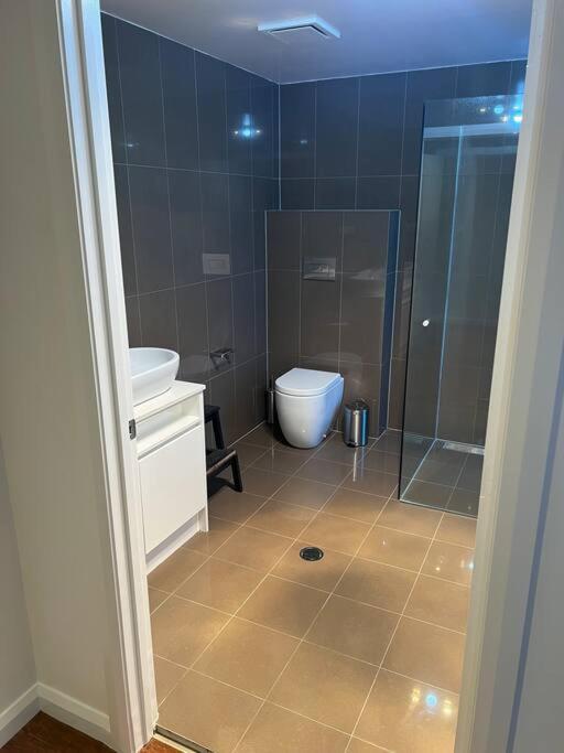 Large Executive 3 Bedroom Apartment