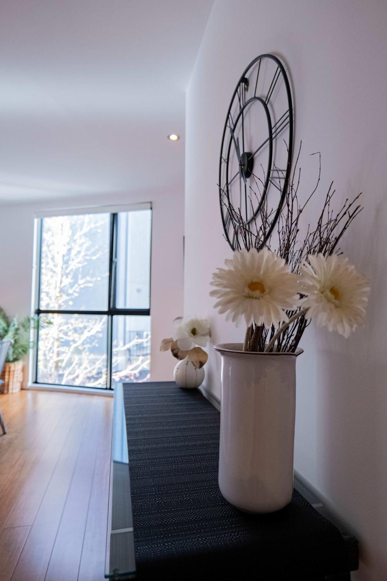 Large Executive 3 Bedroom * Yarralumla